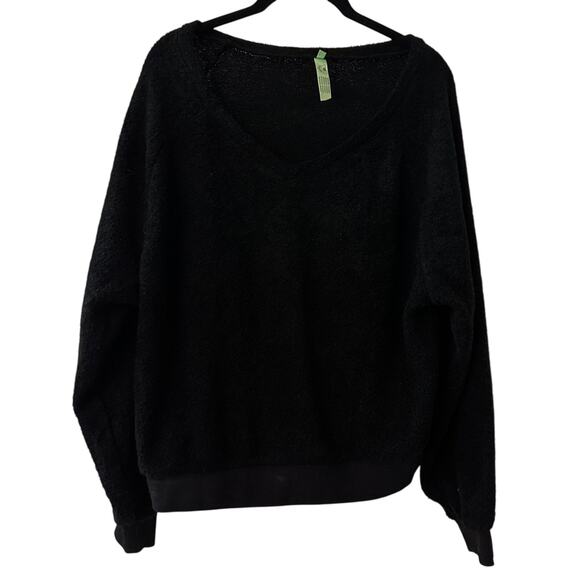 Honeydew fuzzy black vneck sweater size medium - Picture 1 of 4
